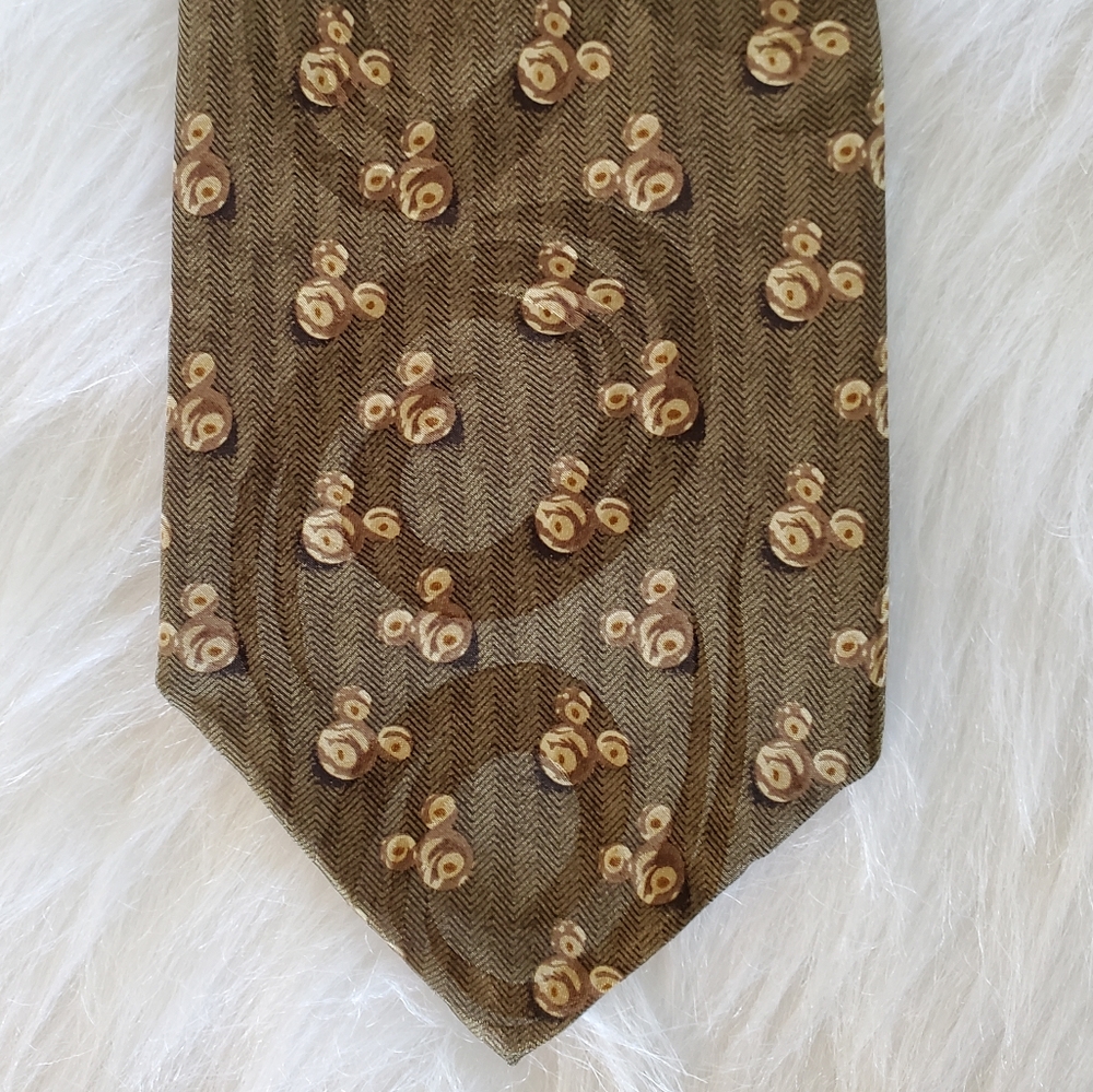 100% Silk- Disney Store- Standard Size Neck Tie
